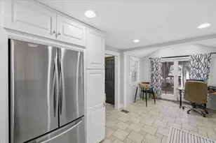173 Mammoth Rd, Manchester, NH 03109 - Photo 19