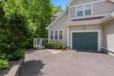 32 Larch Road, South Burlington, VT 05403 - Photo 1