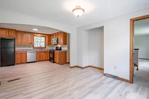 7 Ronnie Dr, Nashua, NH 03062 - Photo 7