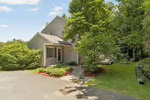 12 Wellington Cir, Lebanon, NH 03766 - Photo 3