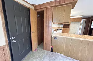 37 Monadnock Dr, Rochester, NH 03867 - Photo 5