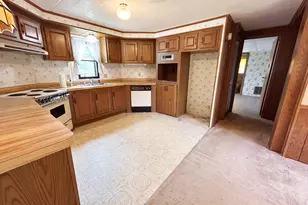 37 Monadnock Dr, Rochester, NH 03867 - Photo 11