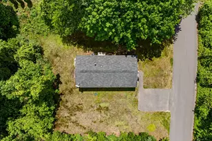 2 Tamarack Pl, Londonderry, NH 03038 - Photo 3