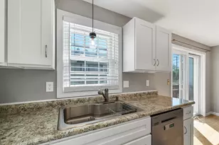 94 Beech Hill Ave, Manchester, NH 03103 - Photo 15