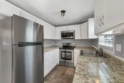 94 Beech Hill Avenue #5, Manchester, NH 03103 - Photo 9
