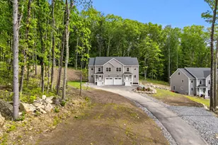 21 Speare Rd, Hudson, NH 03051 - Photo 3