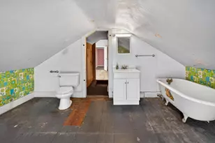 88 Central St, Hudson, NH 03051 - Photo 17