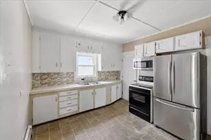 336 Spruce St, Manchester, NH 03103 - Photo 9