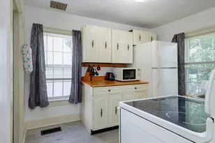 53 Butler St, Hillsboro, NH 03244 - Photo 11