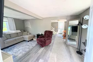 107 W Bow St, Franklin, NH 03235 - Photo 9