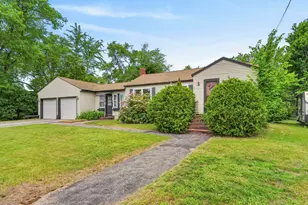 39 Pembroke Rd, Concord, NH 03301 - Photo 3