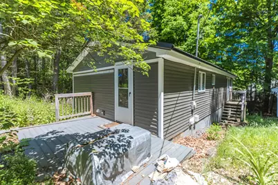 8 Merlin Road, Farmington, NH 08835 - Photo 3
