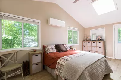 8 Merlin Road, Farmington, NH 08835 - Photo 17