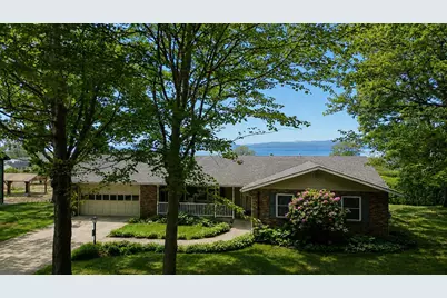 170 Biscayne Heights, Colchester, VT 05446 - Photo 1