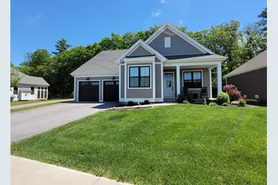 638 Vale Drive, South Burlington, VT 05403 - Photo 1