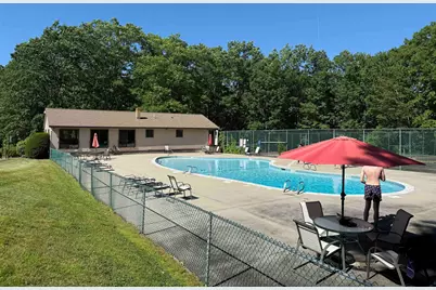 19 Country Club Drive #32, Manchester, NH 03102 - Photo 15