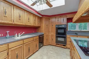9 Hickory Ln, Bedford, NH 03110 - Photo 25