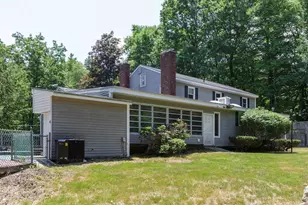 9 Hickory Ln, Bedford, NH 03110 - Photo 7