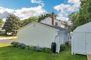 45 Mariette Dr, Portsmouth, NH 03801 - Photo 11