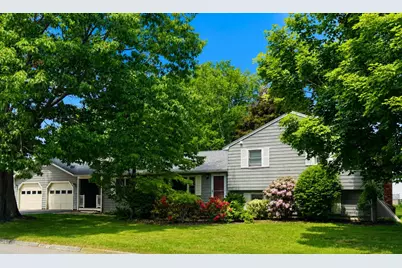 8 Toftree Lane, Dover, NH 03820 - Photo 1