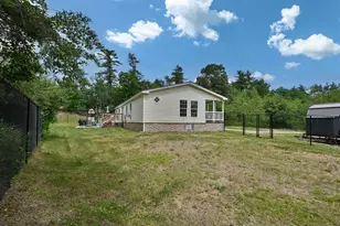 124 Chester Rd, Raymond, NH 03077 - Photo 7