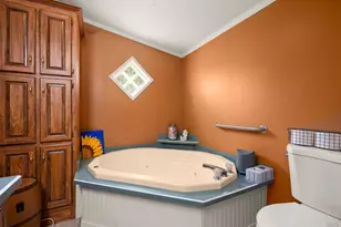 124 Chester Rd, Raymond, NH 03077 - Photo 41
