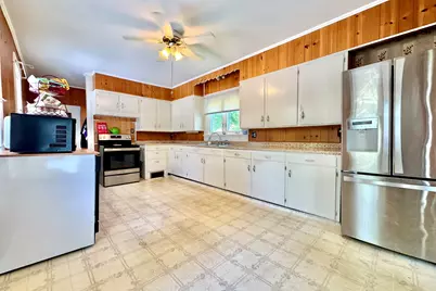 39 Chestnut Street, Tilton, NH 03276 - Photo 13
