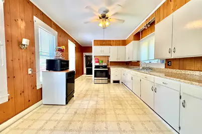 39 Chestnut Street, Tilton, NH 03276 - Photo 15