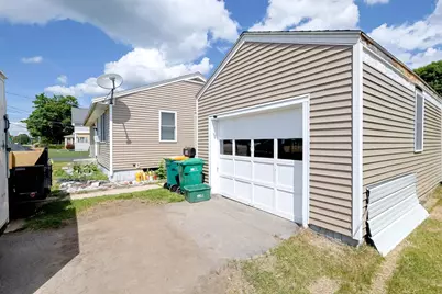 36 Hancock Street, Rochester, NH 03867 - Photo 3