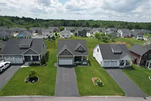 28 Luna Cir, Somersworth, NH 03878 - Photo 3