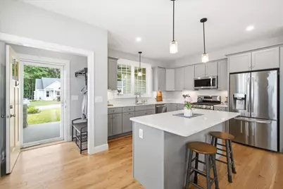 28 Luna Circle, Somersworth, NH 03878 - Photo 3