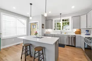 28 Luna Cir, Somersworth, NH 03878 - Photo 5