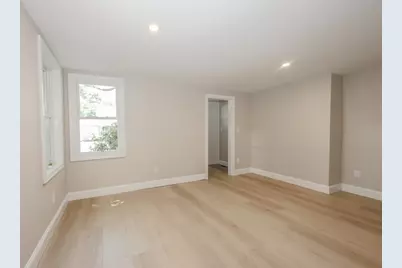 32 Raymond Road, Auburn, NH 03032 - Photo 7