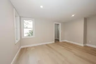 32 Raymond Rd, Auburn, NH 03032 - Photo 7