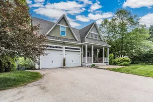194 Spinney Rd, Portsmouth, NH 03801 - Photo 3