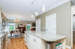 194 Spinney Rd, Portsmouth, NH 03801 - Photo 13