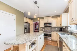 194 Spinney Rd, Portsmouth, NH 03801 - Photo 11