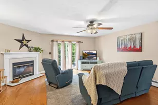 12 Walnut Cir, Merrimack, NH 03054 - Photo 5