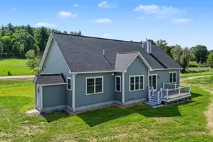 131 Merrimack St, Hooksett, NH 03106 - Photo 11