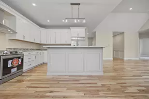 131 Merrimack St, Hooksett, NH 03106 - Photo 17