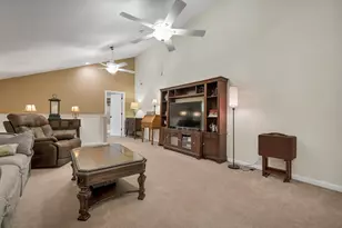 227 Main St, Lincoln, NH 03251 - Photo 33