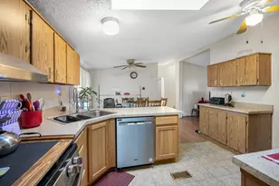 3 Robyn Ct, Litchfield, NH 03052 - Photo 11