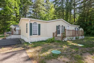 3 Robyn Ct, Litchfield, NH 03052 - Photo 1