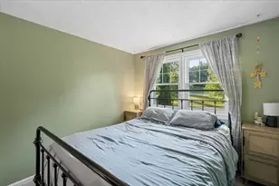 1280 Goffstown Rd, Manchester, NH 03102 - Photo 17