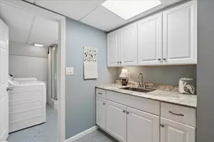 1280 Goffstown Rd, Manchester, NH 03102 - Photo 25