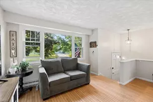 1280 Goffstown Rd, Manchester, NH 03102 - Photo 7