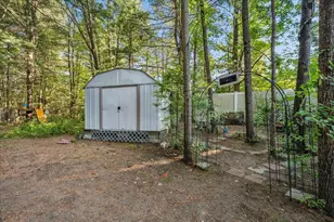 1280 Goffstown Rd, Manchester, NH 03102 - Photo 39