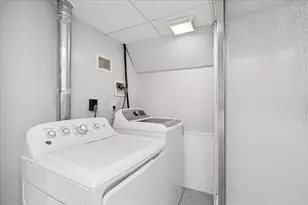 1280 Goffstown Rd, Manchester, NH 03102 - Photo 27