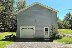 17 Win-Wood Dr, Barnstead, NH 03225 - Photo 5