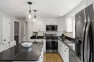17 Donmac Dr, Derry, NH 03038 - Photo 7